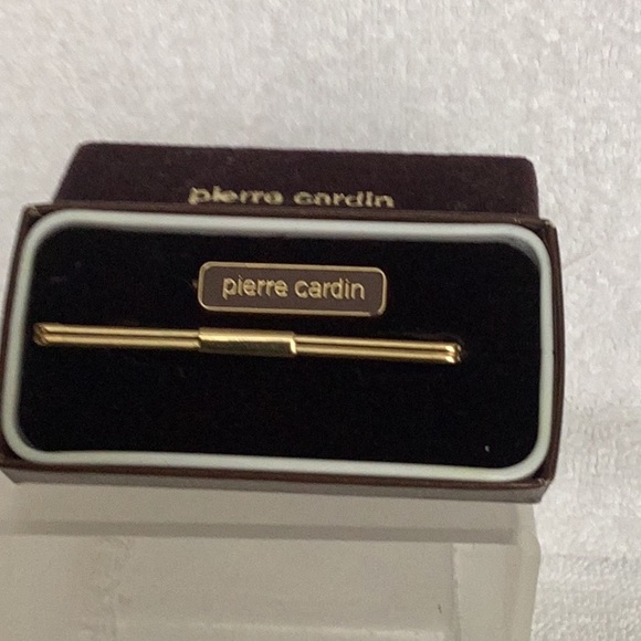 Vintage Pierre Cardin Tie Pin in Original Box - Picture 3 of 3